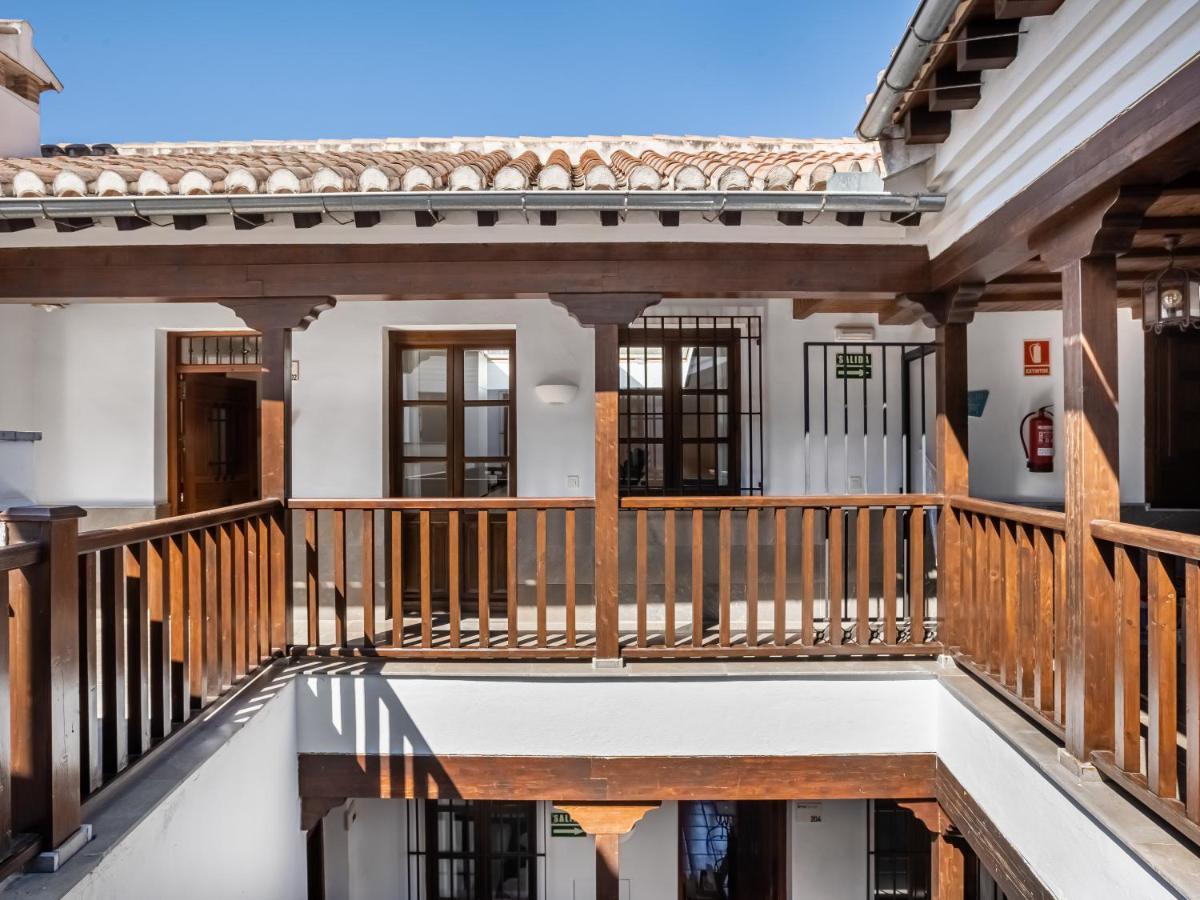 Limehome Granada Calle Santa Ana, Granada